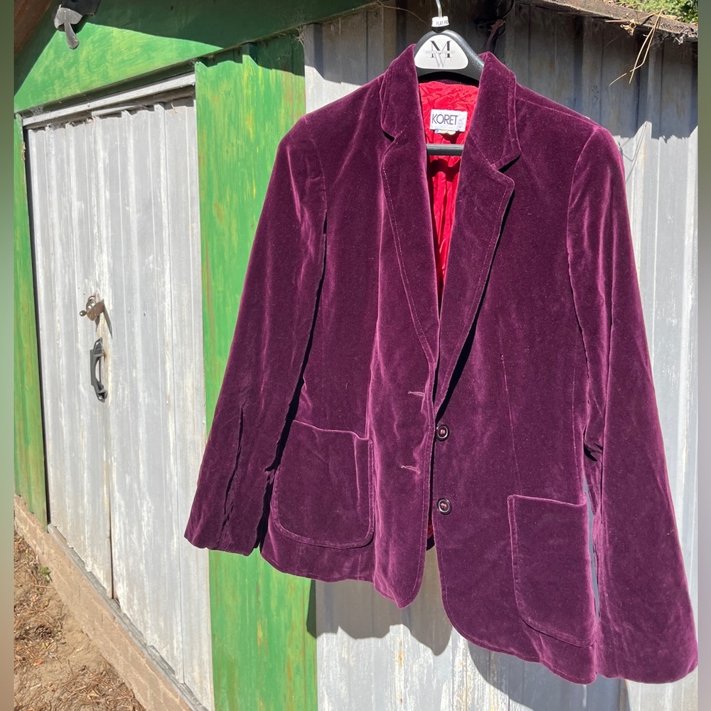 Koret Vintage Velvet Blazer. Small